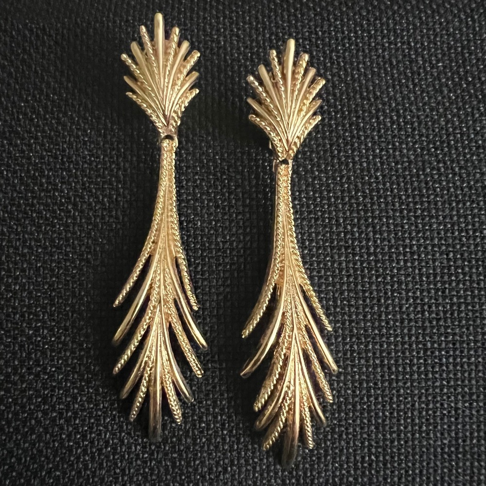 Monet Vintage Gold Tone Leaf Dangle Clip On Earrings Size 3.5" Cottagecore